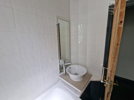 8 bedroom End of terrace house to let in Upper Lloyd Street, Rusholme, Manchester, M14