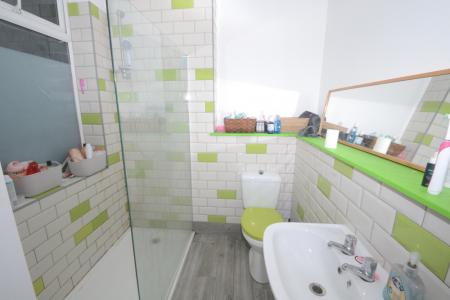 5 bedroom Flat to let in Braemar Road, Fallowfield, Manchester, M14