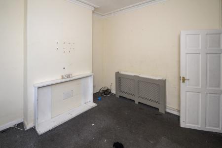 4 bedroom Terraced House for sale in Nadine Street, Salford, M6