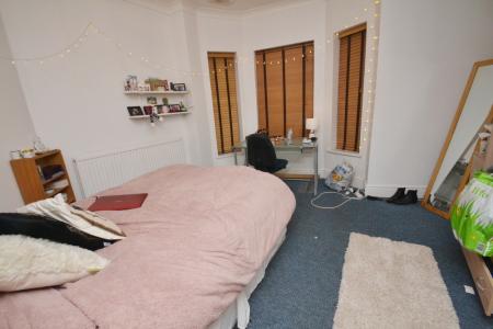 4 bedroom Terraced House to let in Carill Drive, Fallowfield, Manchester, M14