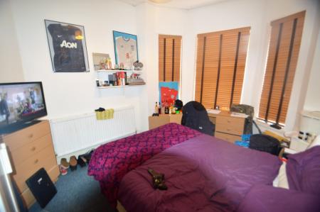 4 bedroom Terraced House to let in Carill Drive, Fallowfield, Manchester, M14