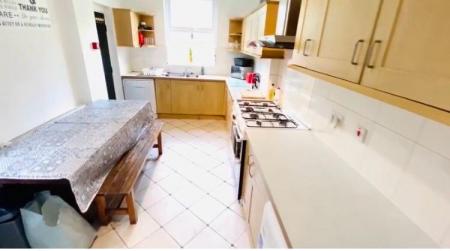 7 bedroom Terraced House to let in Whitby Road, Fallowfield, Manchester, M14