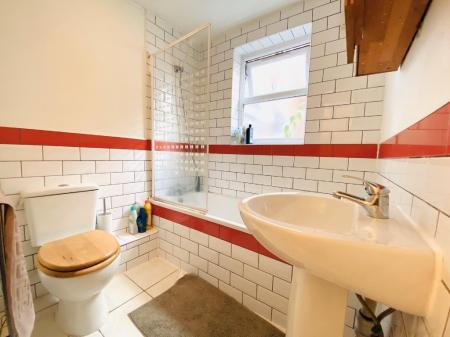 7 bedroom Terraced House to let in Whitby Road, Fallowfield, Manchester, M14