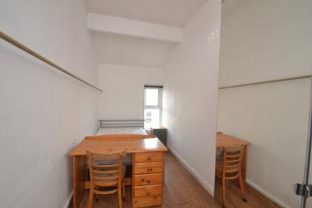 8 bedroom Terraced House to let in Wilmslow Road, Withington, Manchester, M20