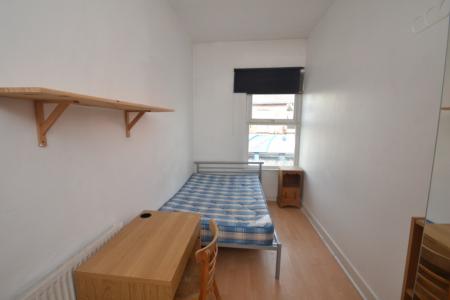 8 bedroom Terraced House to let in Wilmslow Road, Withington, Manchester, M20