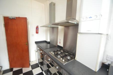 8 bedroom Terraced House to let in Wilmslow Road, Withington, Manchester, M20