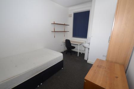 7 bedroom Terraced House to let in Moseley Road, Fallowfield, Manchester, M14