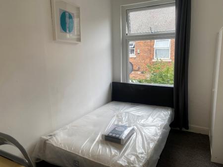 3 bedroom Terraced House to let in Newport Street, Rusholme, Manchester, M14