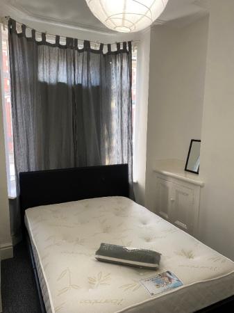 3 bedroom Terraced House to let in Wincombe Street, Fallowfield, Manchester, M14