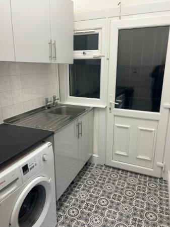 3 bedroom Flat to let in 26/27 Claremont Road, Rusholme, Manchester, M14