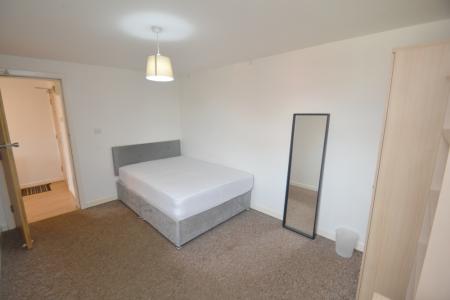 1 bedroom Flat to let in Birchfields Road, Rusholme, Manchester, M13