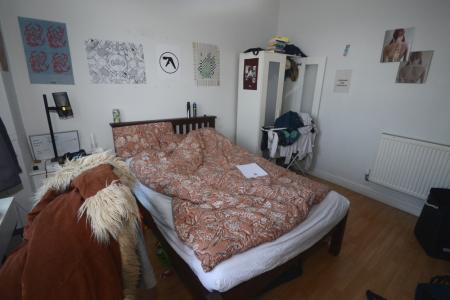 6 bedroom Terraced House to let in Moseley Road, Fallowfield, Manchester, M14