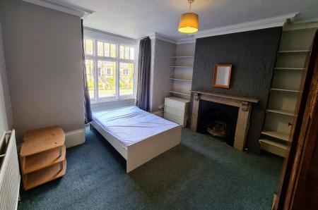 Elysium Terrace, Semilong, Northampton, NN2