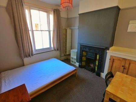 Essex Street, Semilong, Northampton, NN2