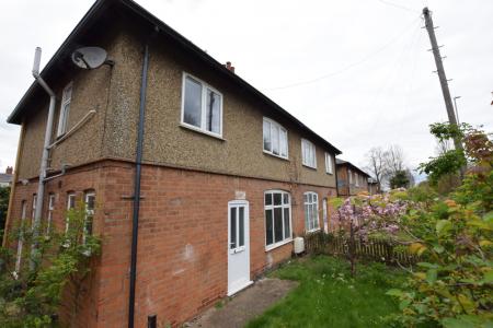 London Road, Far Cotton, Northampton, NN4