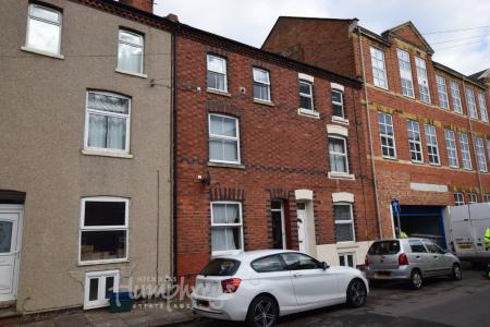 1 bedroom Terraced House to let in Talbot Road, Northampton, NN1