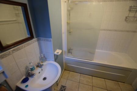 1 bedroom House share to let in Talbot Road, Northampton, NN1