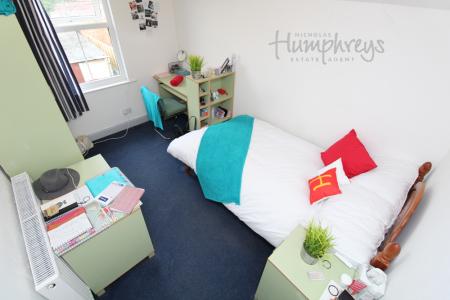 1 bedroom House share to let in Ashburnham Road, Abington, Northampton, NN1