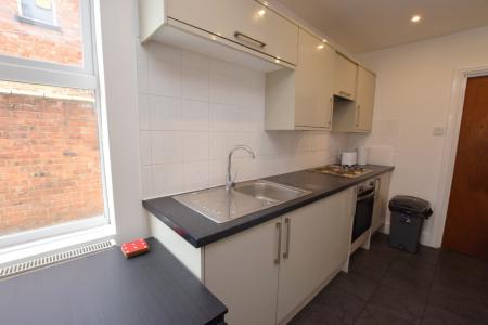 1 bedroom House share to let in St Pauls Road, Semilong, Northampton, NN2