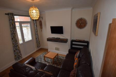 1 bedroom Terraced House to let in Cecil Road, Kingsthorpe, Northampton, NN2