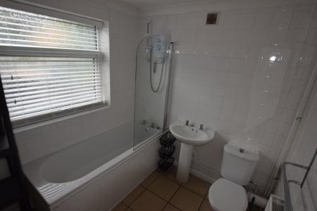 1 bedroom Terraced House to let in Cecil Road, Kingsthorpe, Northampton, NN2