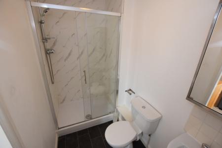 6 bedroom Semi-detached house to let in West Cotton Close, Far Cotton, Northampton, NN4