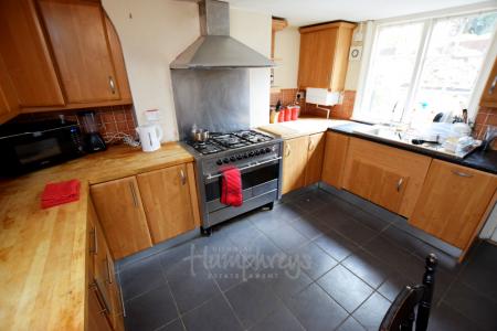 4 bedroom Terraced House to let in Marriott Street, Semilong, Northampton, NN2