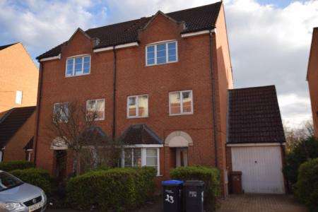1 bedroom House share to let in West Cotton Close, Far Cotton, Northampton, NN4