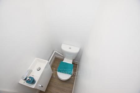 5 bedroom Terraced House to let in Queens Road, Abington, Northampton, NN1