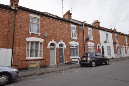 5 bedroom Terraced House to let in Queens Road, Abington, Northampton, NN1