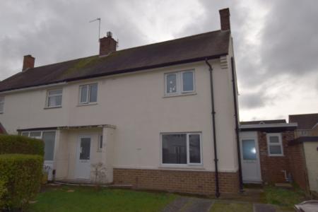 5 bedroom Semi-detached house to let in Friars Avenue, Far Cotton, Northampton, NN4