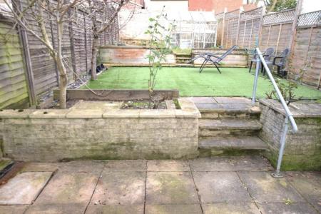 3 bedroom Terraced House to let in Shedfield Way, East Hunsbury, Northampton, NN4