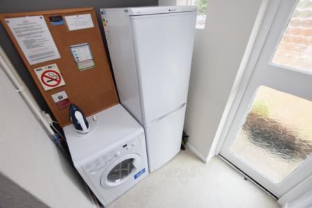 5 bedroom Terraced House to let in Lutterworth Road, Abington, Northampton, NN1