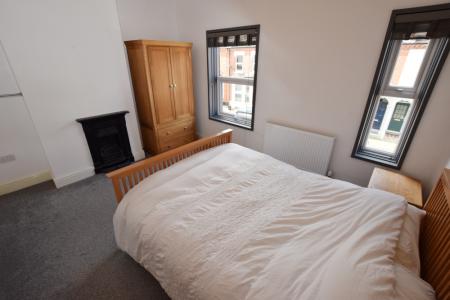 2 bedroom Terraced House to let in Purser Road, Abington, Northampton, NN1