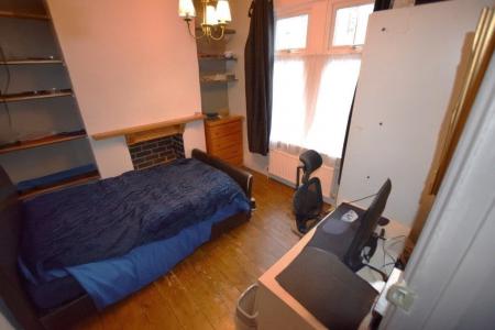 3 bedroom Terraced House to let in Stanhope Road, Kingsthorpe, Northampton, NN2