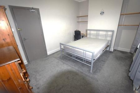 3 bedroom Terraced House to let in Stanhope Road, Kingsthorpe, Northampton, NN2