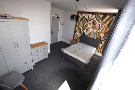 1 bedroom Studio flat to let in Watkin Terrace, Abington, Northampton, NN1