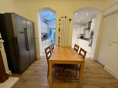 1 bedroom House share to let in Cowper Street, Northampton, NN1