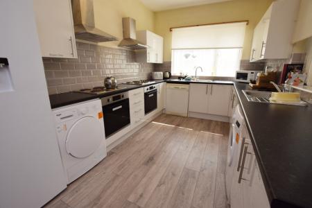 1 bedroom House share to let in Boughton Green Road, Kingsthorpe, Northampton, NN2