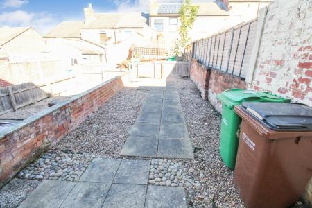 1 bedroom Terraced House for sale in Ball Street, St Anns, Nottingham, NG3