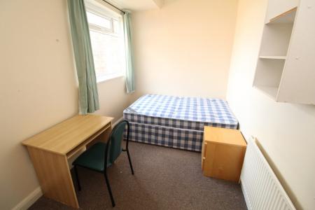 6 bedroom Terraced House for sale in Derby Road, Lenton, Nottingham, NG7