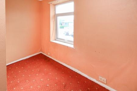 2 bedroom Terraced House for sale in Lord Street, Mansfield, NG18