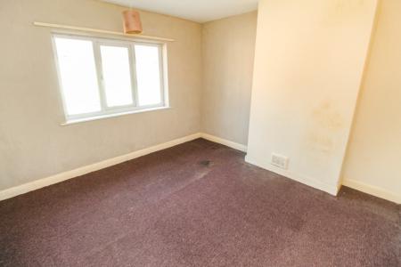 2 bedroom Semi-detached house for sale in Thoresby Street, Mansfield, NG18