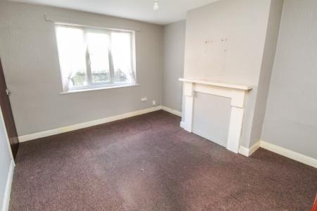 2 bedroom Semi-detached house for sale in Thoresby Street, Mansfield, NG18