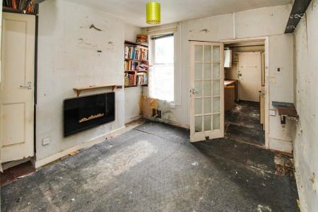 2 bedroom Terraced House for sale in Windermere Road, Nottingham, NG7