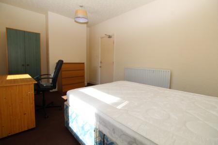 3 bedroom Terraced House to let in (3 BED) Beeston Road, Dunkirk, Nottingham, NG7
