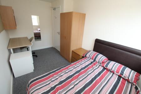 4 bedroom Terraced House to let in Denison Court, Radford, Nottingham, NG7