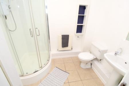 4 bedroom Terraced House to let in Denison Court, Radford, Nottingham, NG7