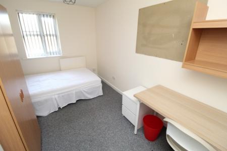 4 bedroom Terraced House to let in Denison Court, Radford, Nottingham, NG7