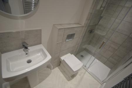 2 bedroom Terraced House to let in Hartley Road, Radford, Nottingham, NG7